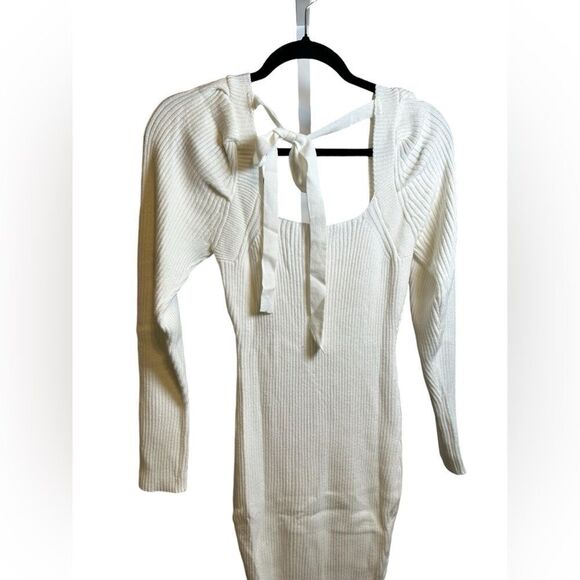NWOT Women’s White Ribbed Long Sleeve Bodycon Sweater Dress Open Back - Size L - Picture 2 of 4